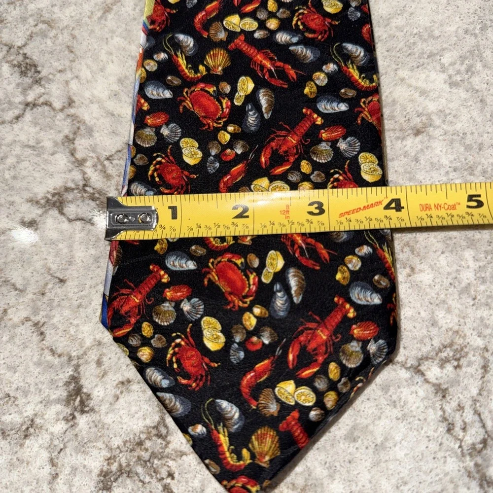 Lot Of 3 Museum Artifacts Silk Tie New York Lobster Crab Hot Air Balloon World